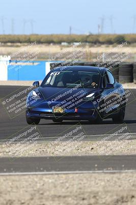 media/Nov-08-2025-Speed Ventures (Sat) [[1c7a6332f5]]/TC B/Session 3 (Turn 1)/